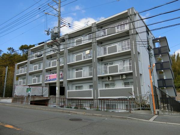 ウエスト　イン　ヒルズ