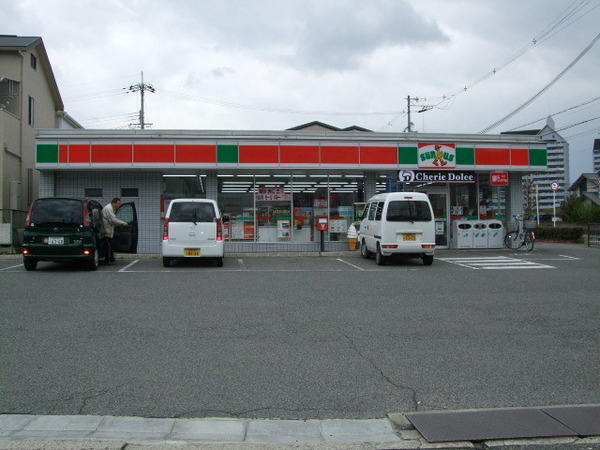 河内長野市千代田南町のアパート(セブンイレブン河内長野向野町店)