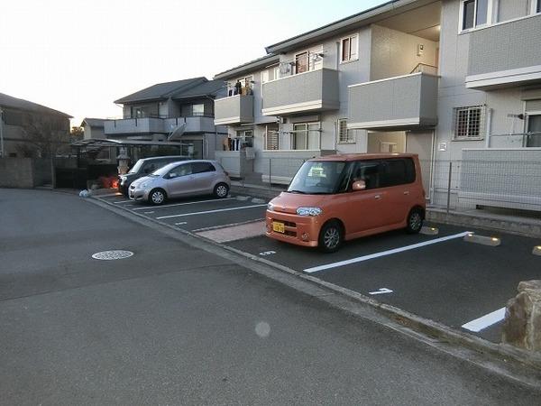 モダンコート大美野