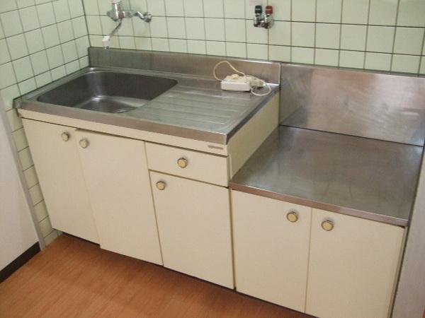 ヒカリハイツドイ２号館
