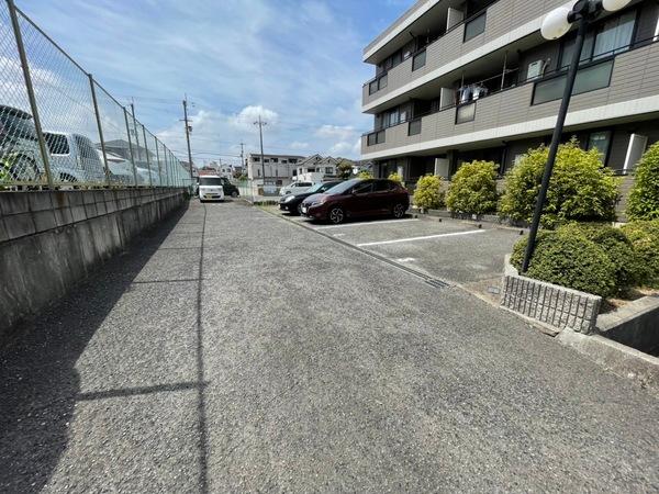 ルポザン泉ヶ丘