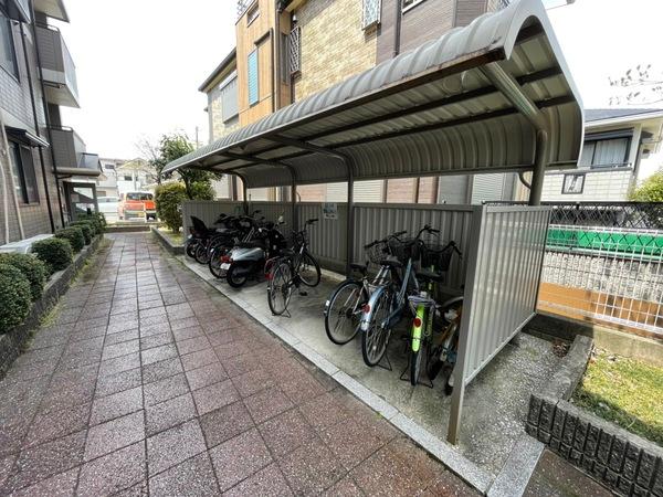 ルポザン泉ヶ丘