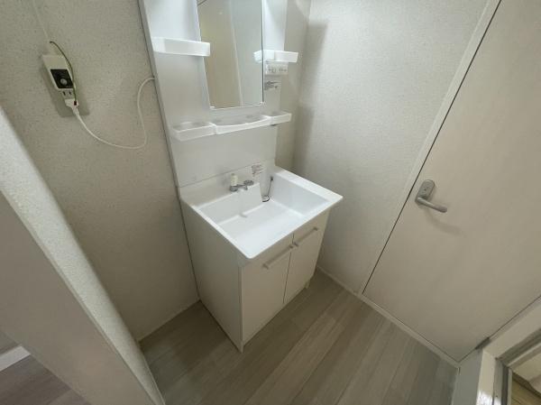 シャトードイワネ１３号棟