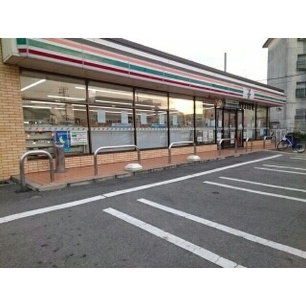 クラージュ土師(セブンイレブン堺深井東町店)