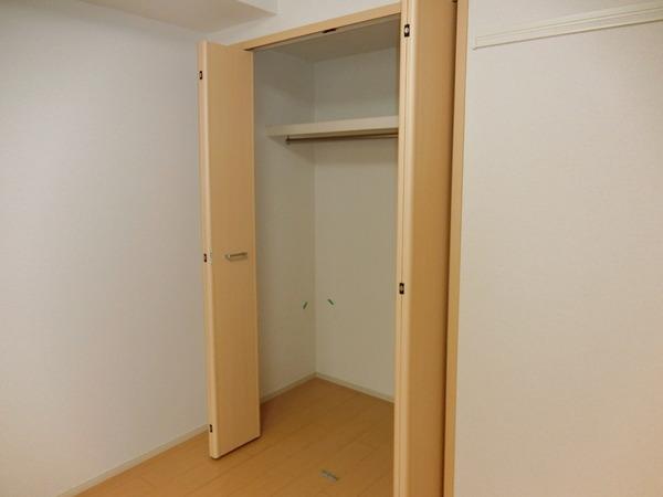 サンフラット布忍