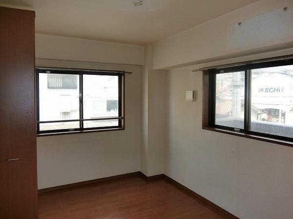 サンライクテイリス３号館
