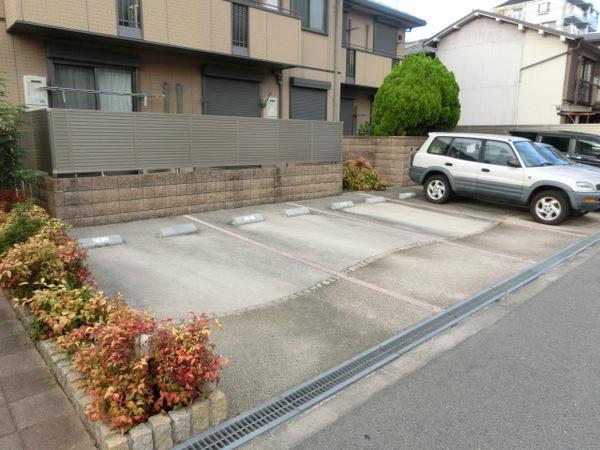シャーメゾン　カリタ
