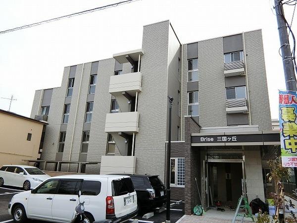 ブリーゼ三国ヶ丘