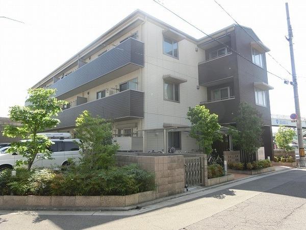 シャーメゾン三宝