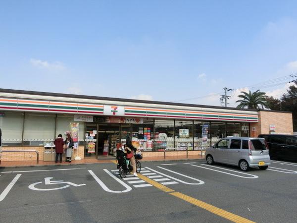 スマイルＫ２東三国ヶ丘(セブンイレブン堺大阪労災病院前店)