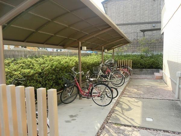 スカイコート津久野