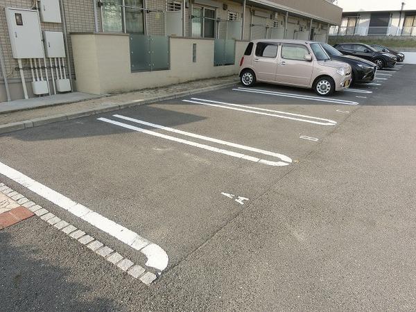 スカイコート津久野