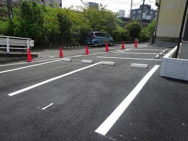 ドルチェ石津