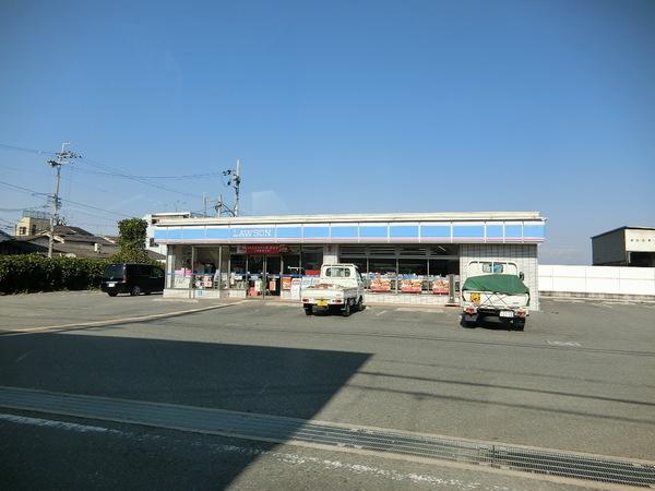 アッツコート松原三宅ファミリア南館(ローソン松原三宅西四丁目店)