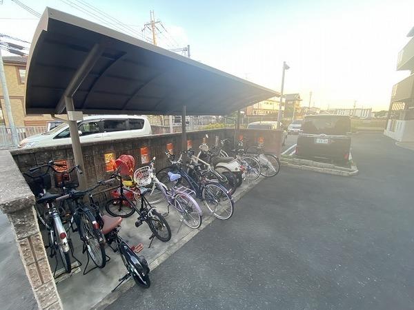 ファミールタカゼンＥ棟