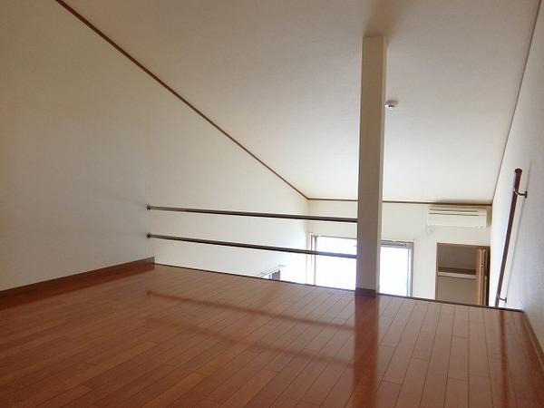 ＵＥＤＡ　ＰＡＬＡＣＥ