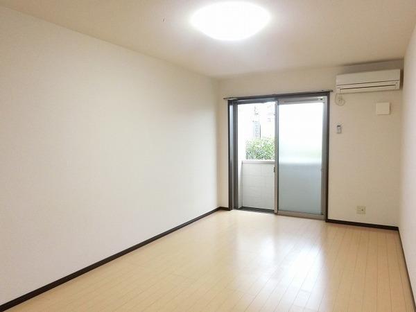 堺市西区鳳西町２丁のハイツ