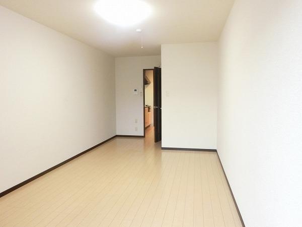 堺市西区鳳西町２丁のハイツ