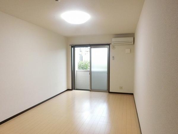 堺市西区鳳西町２丁のハイツ