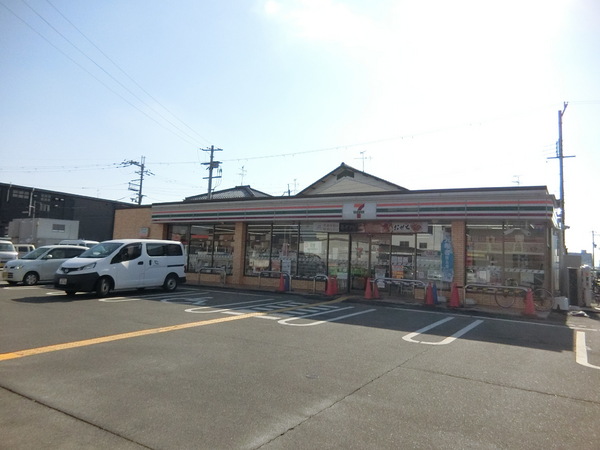 ローレルハイツ東天美(セブンイレブン松原三宅西3丁目店)