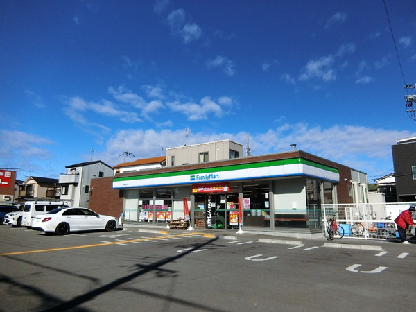 ハウスＫ(ファミリーマート堺菩提町店)