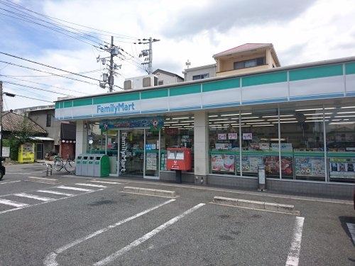 南堺ハイツ１号館(ファミリーマート京屋西湊店)