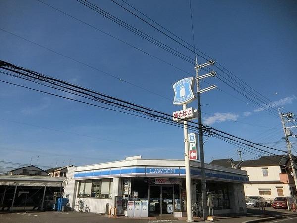 パイン・ツリー(ローソン松原東新町店)
