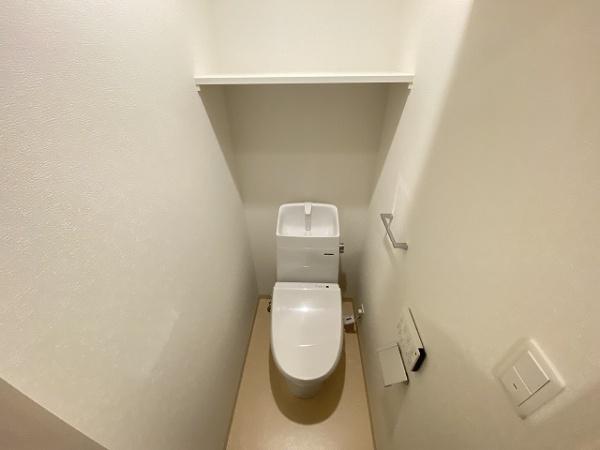 堺市西区浜寺諏訪森町中１丁のアパート