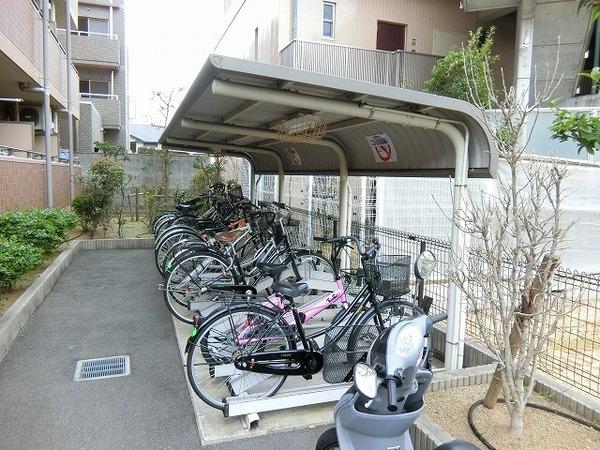 シャルマンフジもずウエスト