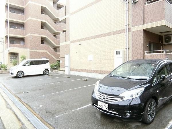 シャルマンフジもずウエスト