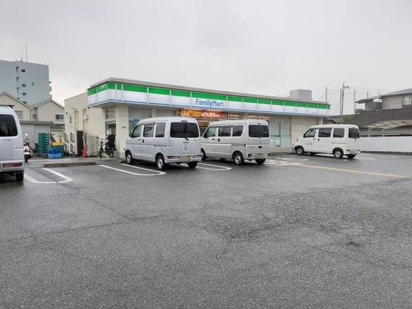 TKアンバーコート松原(ファミリーマート一津屋三丁目店)