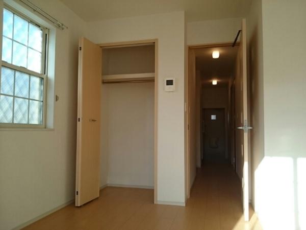 上参番館