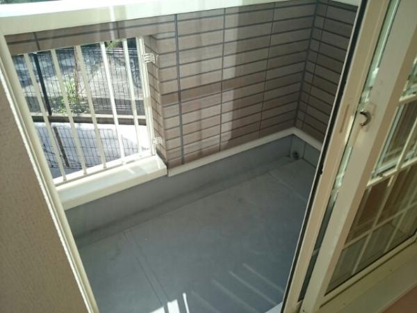 上参番館