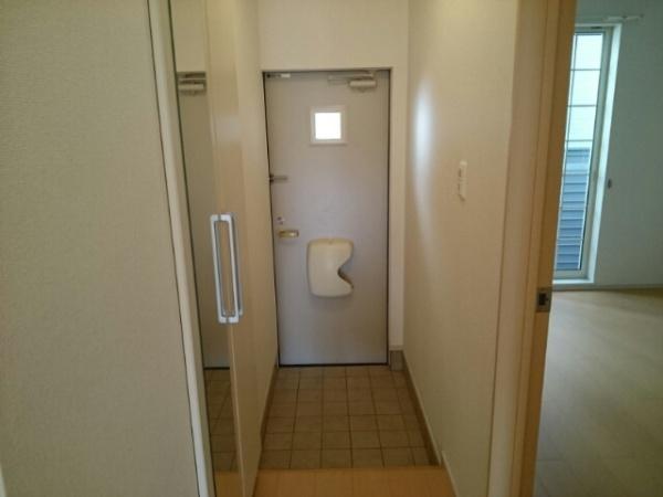 上参番館