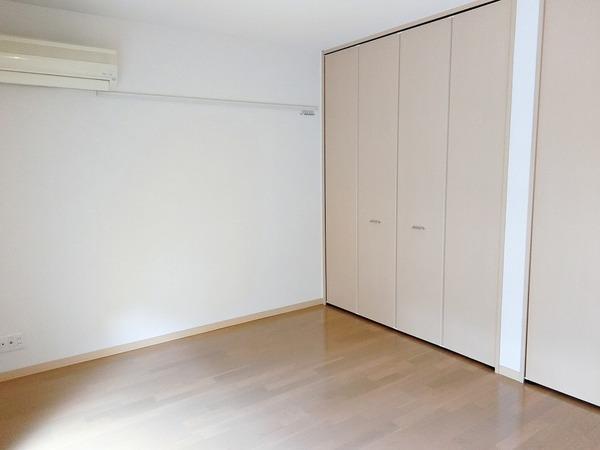 Ｍａｉｓｏｎ　Ｅｉｇｈｔ