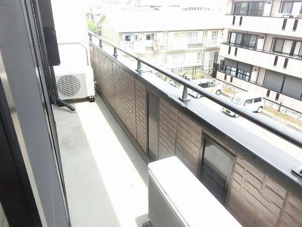 ベァーフルート深井Ａ棟