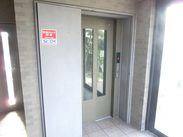ロータス北花田