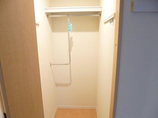 Ｓｈａ　Ｍａｉｓｏｎ　Ｅｃｒａｒｇｅ