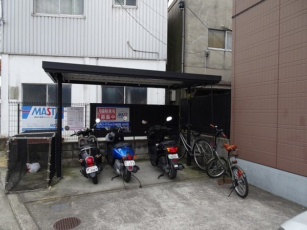 ブラウンヒルズ東山Ｂ棟