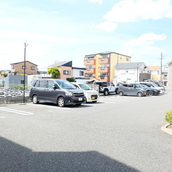 サンローズ岡Ｂ棟