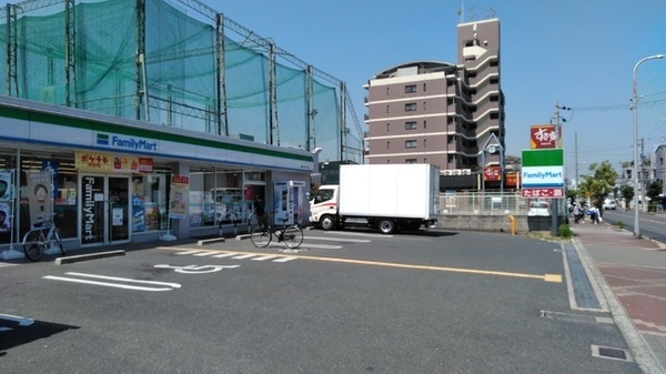 大阪市住吉区我孫子西2丁目のアパート(ファミリーマート遠里小野二丁目店)