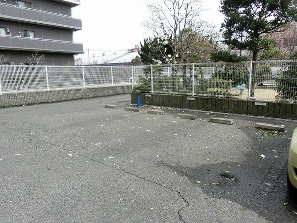 フローラ東館
