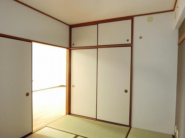 フローラ東館