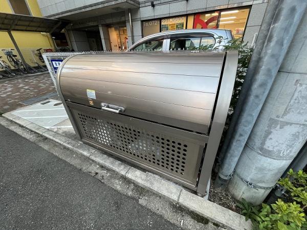 ＲＯＹＡＬ　ＭＡＩＳＯＮ　ＮＡＫＡＯ