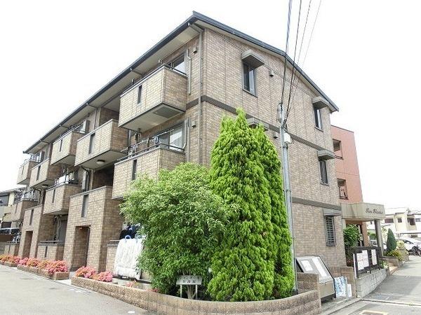 シャンポール参番館