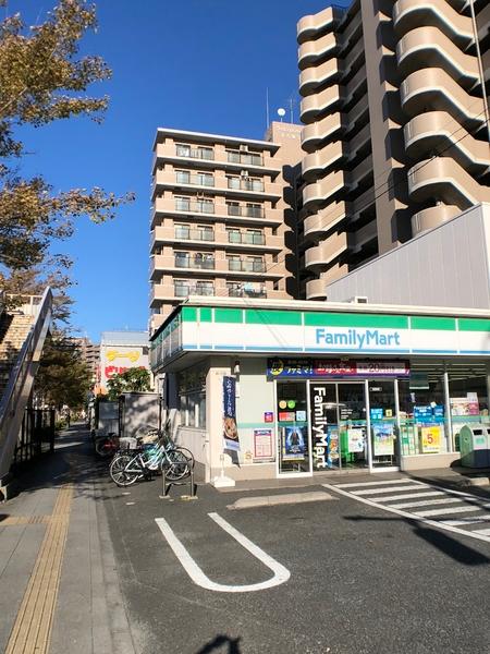 室岡ハイツ(ファミリーマート立石五丁目店)