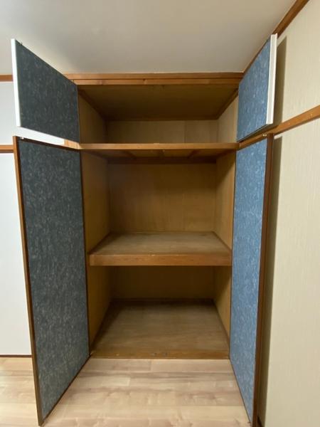 室岡ハイツ(収納)