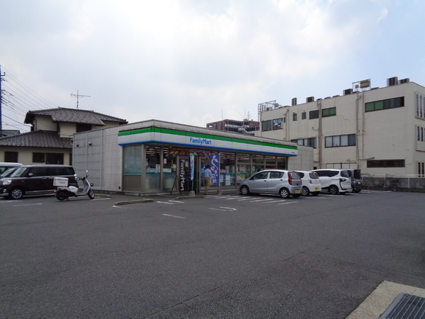 八千代市上高野のアパート(ファミリーマート佐倉井野店)