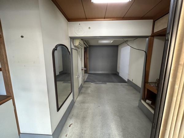 京都市中京区壬生賀陽御所町の店舗付住宅
