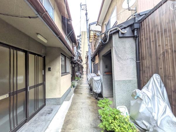 京都市下京区中堂寺壬生川町の貸家